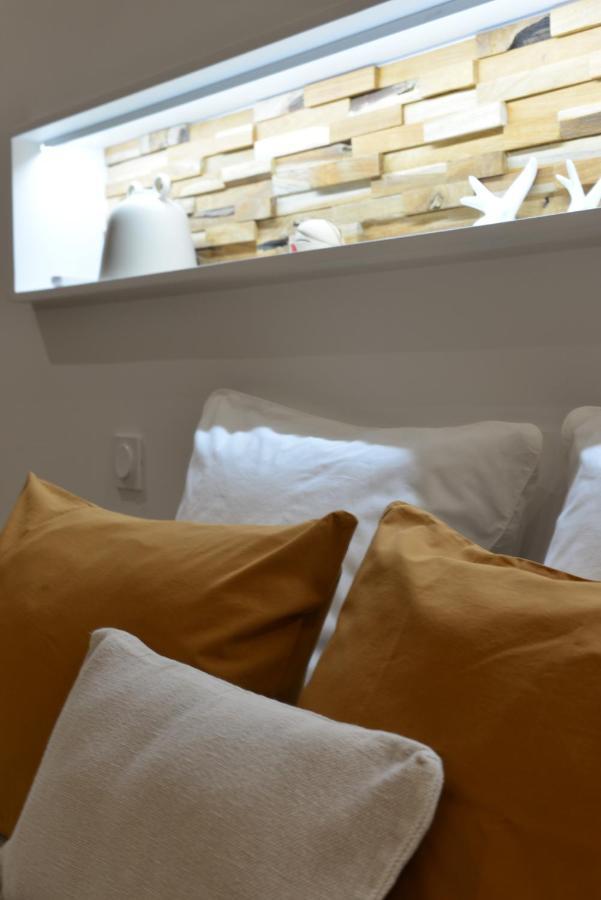 Chambre D'Hotes A La Cle Des Champs Varen Exterior foto